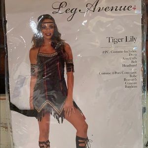 Tiger lily Halloween costume — small
